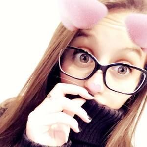 Meet your Posher, Isabel